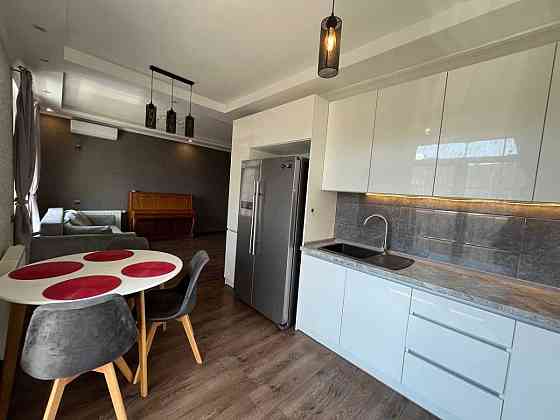 продажа 1-к квартира Киев, Голосеевский, 118500 $ Киев