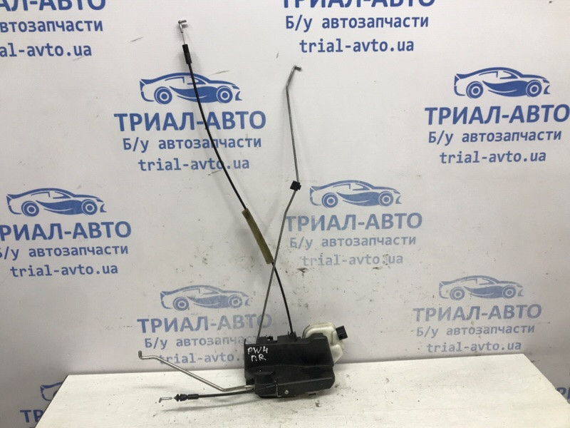 Замок двери передний правый Mitsubishi Pajero Wagon 4 3.2 ДИЗЕЛЬ 4M41 2006 (б/у) Киев - изображение 1