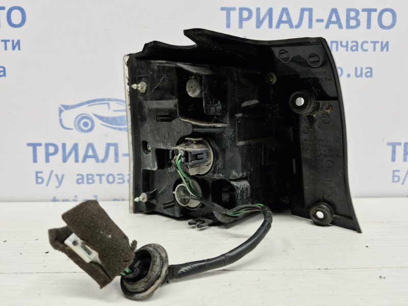 Фонарь задний внешний правый Mitsubishi Outlander XL 2.2 DIESEL 4N14 2007 (б/у) Киев - изображение 4