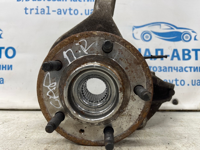 Кулак поворотный правый со ступицей Chevrolet Captiva C140 2.2 DIESEL Z22D1 2006 (б/у) Киев - изображение 1