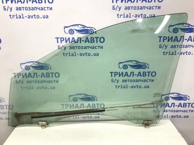 Стекло двери переднее левое Renault Megane III 1.5 DIESEL K9K 2008 (б/у) Київ - зображення 1