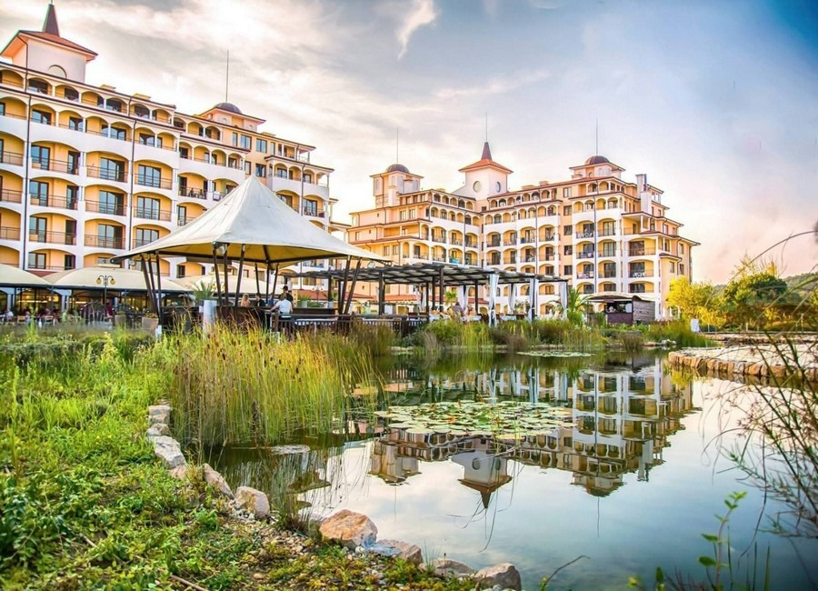 3-х комнатная квартира и место в подземном гараже в комплексе высокого класса в г. Обзор Одесса - изображение 1