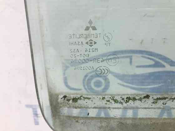Стекло двери заднее правое Mitsubishi Pajero Sport K9 2.5 DIESEL 4D56 1996 (б/у) Киев