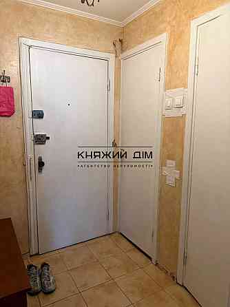 Продаж 1 кім. картири м. Вирлиця 5 хвилин ходу КОД № 21147492 Київ