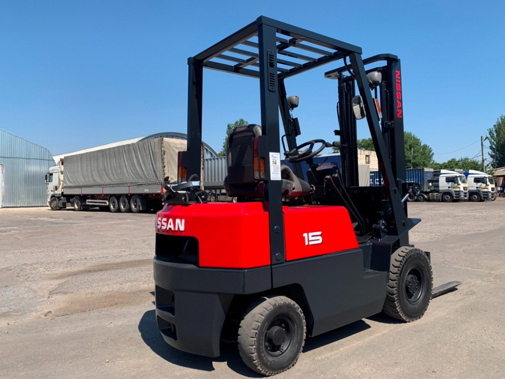 Вилочний газ-бензиновий автонавантажувач Nissan з двома додатковими секцiями Одесса - изображение 3