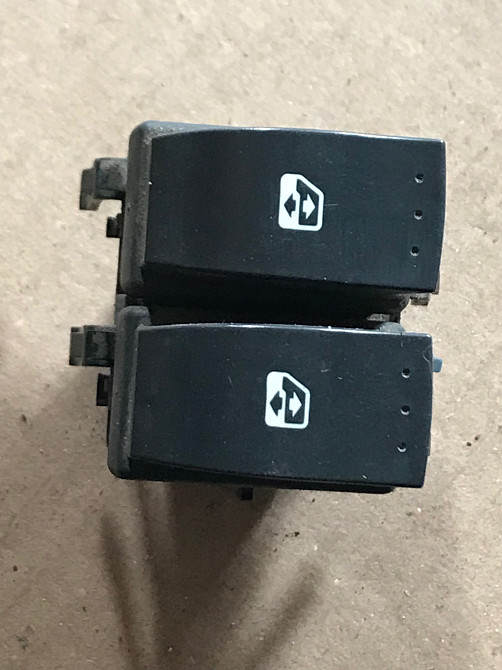 Бу кнопки стеклоподъемников Renault Megane 2 , 8200187262, Coupe-Cabriolet. Кропивницький - зображення 1