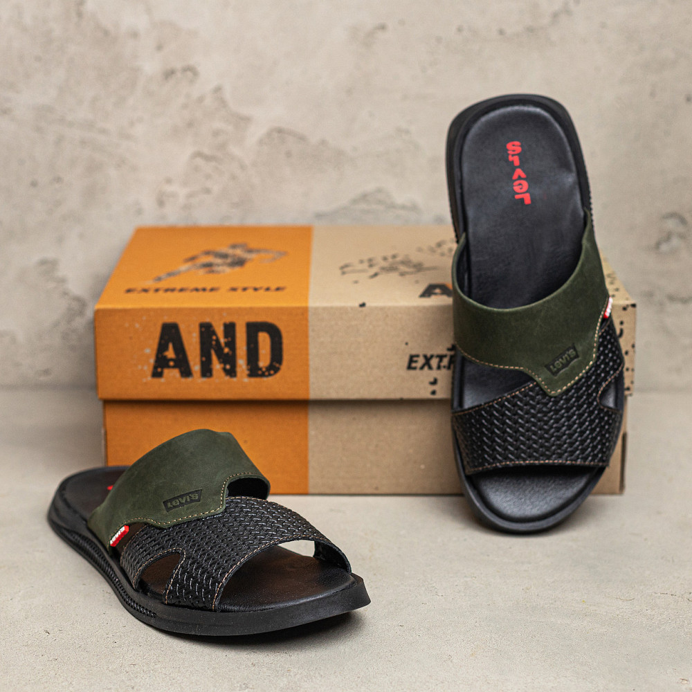 Мужские кожаные  летние шлепанцы-сланцы Levis Київ - зображення 5