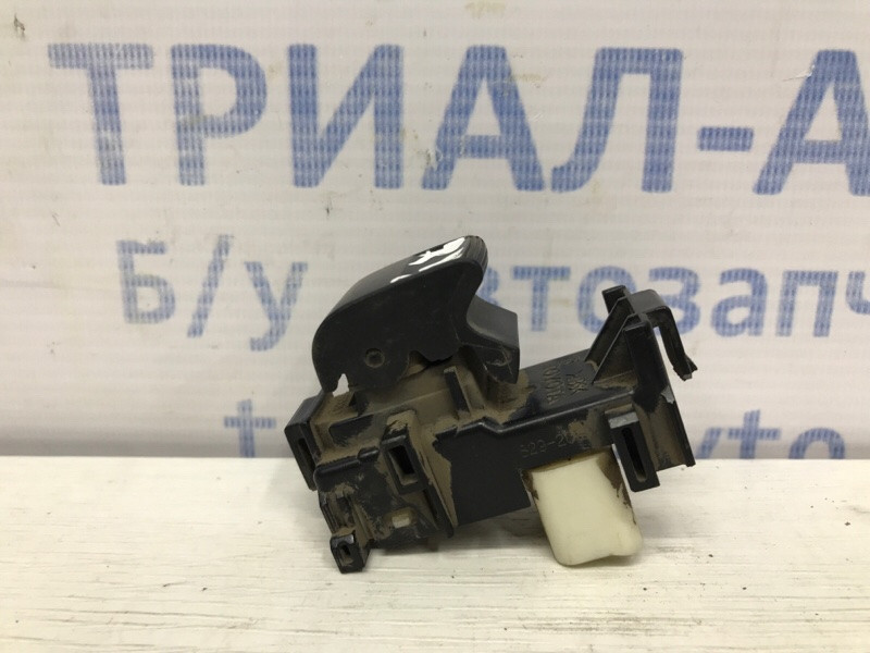 Кнопка стеклоподъемника Toyota RAV 4 A30 2.0 БЕНЗИН 1AZFE 2005 (б/у) Київ - зображення 1