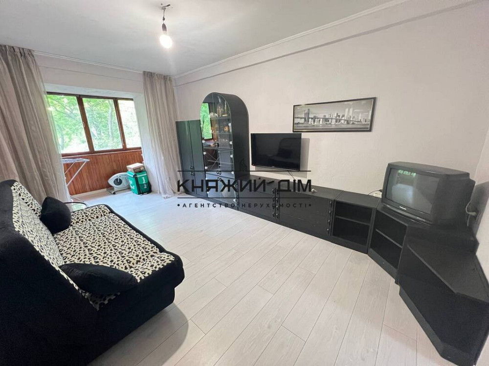 Оренда 3-кімнатної квартири, метро Політехнічний інститут. № 11201297 Киев - изображение 1