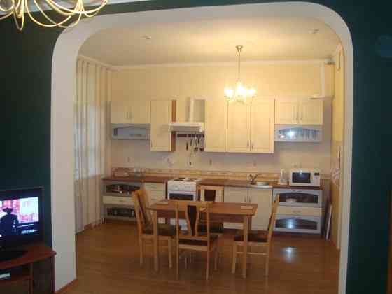 Двох кімнатна студіо в новому домі біля метро Позняки Киев