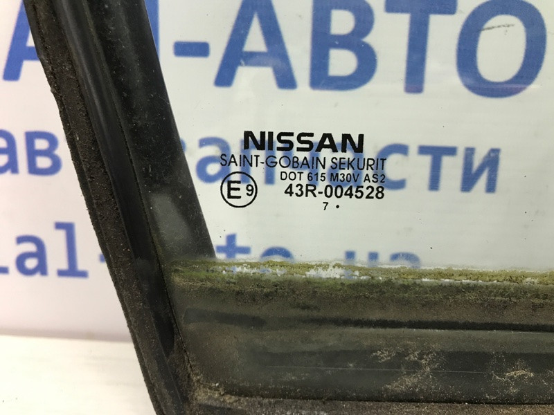 Стекло двери задней правой (форточка) Nissan Tiida C11 1.6 БЕНЗИН HR16 2004 (б/у) Киев - изображение 2