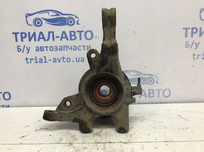 Кулак поворотный левый со ступицей Kia Ceed ED 1.6 DIESEL D4FB 2006 (б/у) Київ - зображення 1