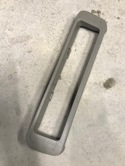 Бу рамка бардачка под сиденье Renault Scenic 2 , 8200223829 Кропивницький - зображення 1