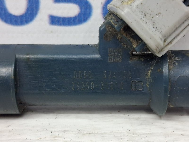 Форсунка топливная Toyota Prado J120 4.0 1GR-FE 2002 (б/у) Киев - изображение 3