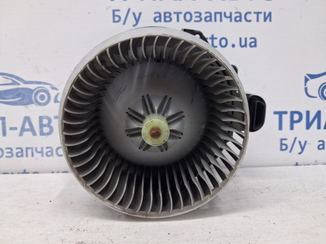 Моторчик печки Toyota RAV 4 A40 2.2 DIESEL 2ADFTV 2012 (б/у) Київ - зображення 2