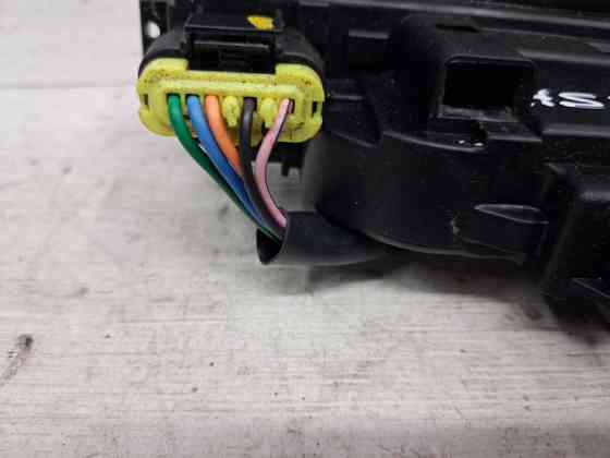 Замок двери задний правый Hyundai Santa fe 2005-2012 814202B010 (Арт. 70679) Київ