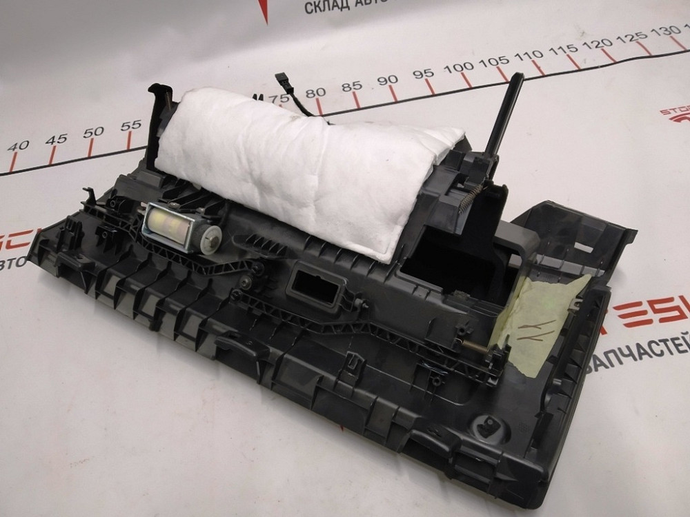 Бардачок (перчаточный ящик) BLK BASE Tesla model 3 1083340-00-H Київ - зображення 2