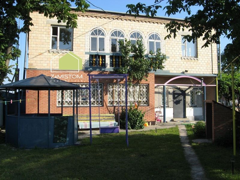 Продаж добротного будинку 270 м2 в селі Гнідин. Повністю жилий і чекає нових власників. Побудований Киев - изображение 1