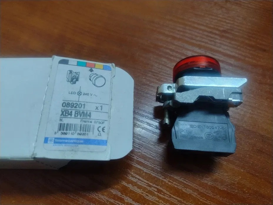 Продам кнопка XB4 BVM4 с подсветкой красная Дніпро - зображення 1