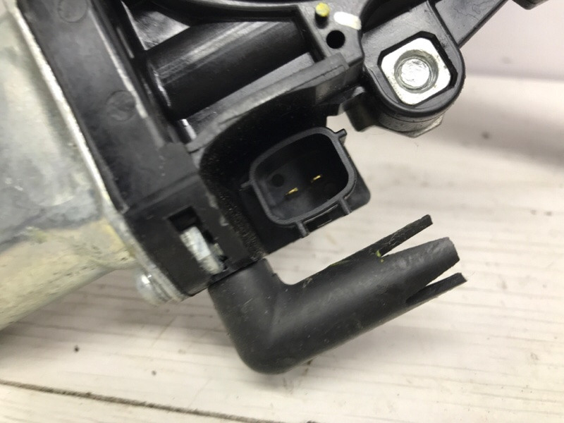 Стеклоподъемник задний левый Nissan Tiida C11 1.6 БЕНЗИН HR16 2004 (б/у) Киев - изображение 3