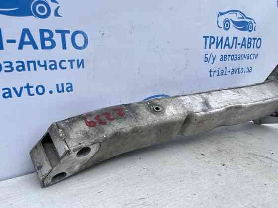 Кронштейн усилителя переднего бампера Jeep Cherokee KL 2.4 БЕНЗИН ED6 2013 лев. (б/у) Киев