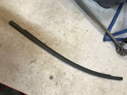 Бу молдинг стекла Mercedes W168 A1687350165 задней левой двери. Кропивницький - зображення 1