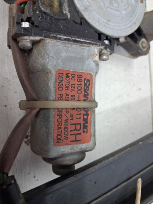 Стеклоподъемник передний правый SsangYong Rexton Y250 2.7 D27DT 2006 (б/у) Київ - зображення 4