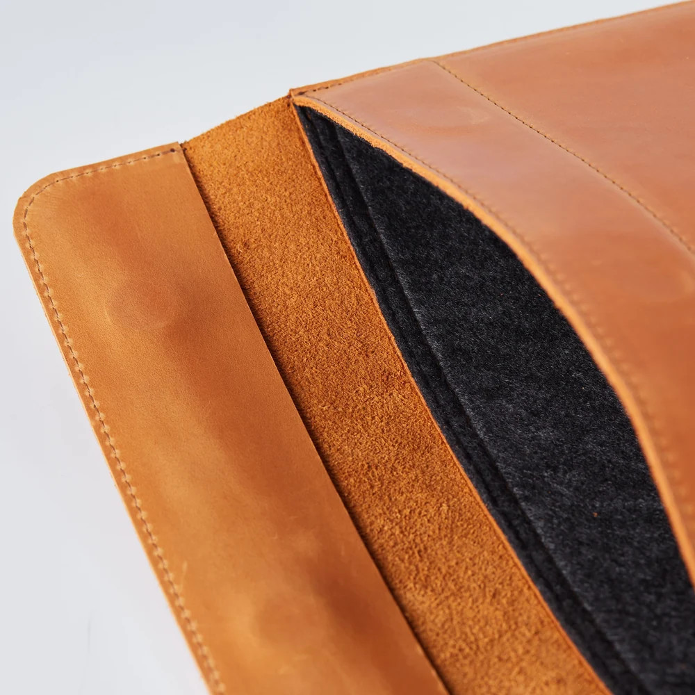 Чехол для ноутбука винтажный Incarne Klouz MacBook Pro 13" 2016-2025 klouz-cognac-vintage-pro-13 кон Київ - зображення 3