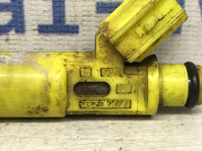 Форсунка топливная Toyota RAV 4 A30 2.0 БЕНЗИН 1AZFE 2005 (б/у) Київ - зображення 3