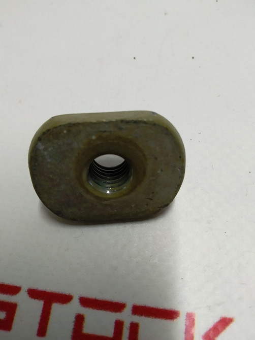 Гайка крепления пластины батареи выссоковольтной перед.зад.прав.лев.Tesla model X S REST 1037218-00- Київ - зображення 3