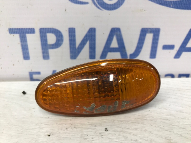 Повторитель поворотника Mitsubishi Pajero Wagon 3 3.2 ДИЗЕЛЬ 4M41 1999 (б/у) Київ - зображення 1