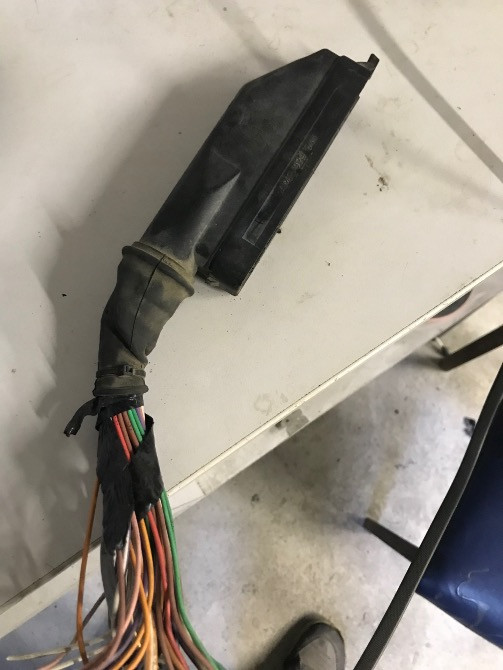 Бу фишка разъём блока управления двигателем Renault Laguna 1, 2.0i , AMP 929644 Кропивницкий - изображение 1