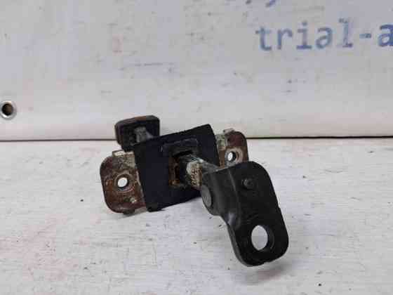 Ограничитель двери задний правый Kia Sorento BL 2.5 DIESEL D4CB 2002 (б/у) Киев