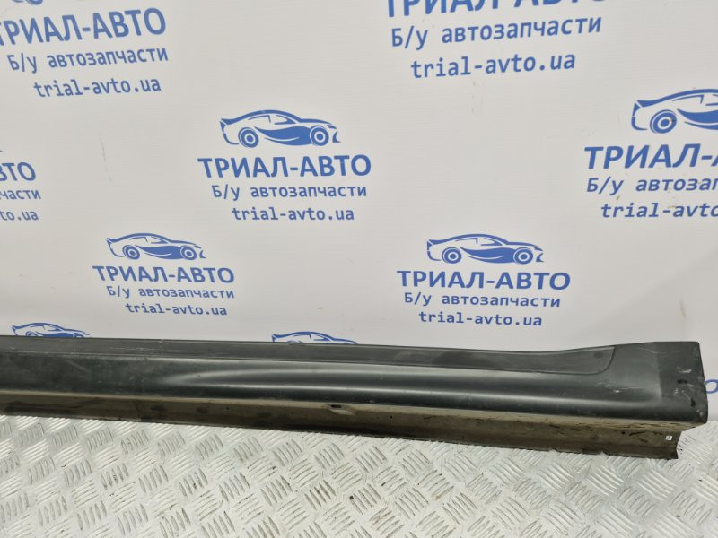 Накладка порога внешняя правая Mitsubishi Outlander XL 2.2 DIESEL 4N14 2007 (б/у) Киев - изображение 3