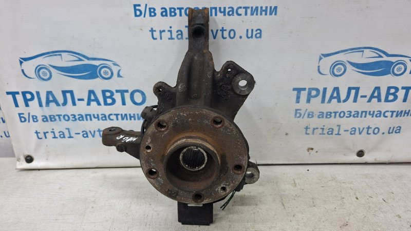 Кулак поворотный правый со ступицей Renault Megane 3 1.5 DIESEL K9K 2008 (б/у) Київ - зображення 1