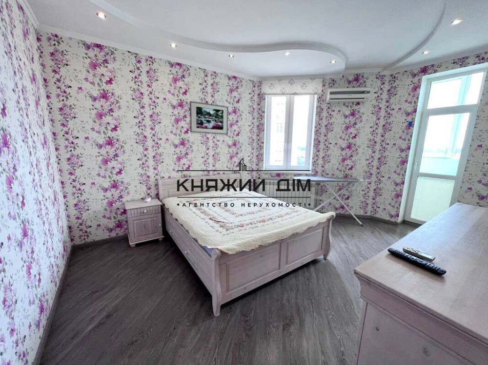 Є Генератор Відмінна двокімнатна квартира в новобудові біля метро Чернігівська. № 11155369 Київ - зображення 1