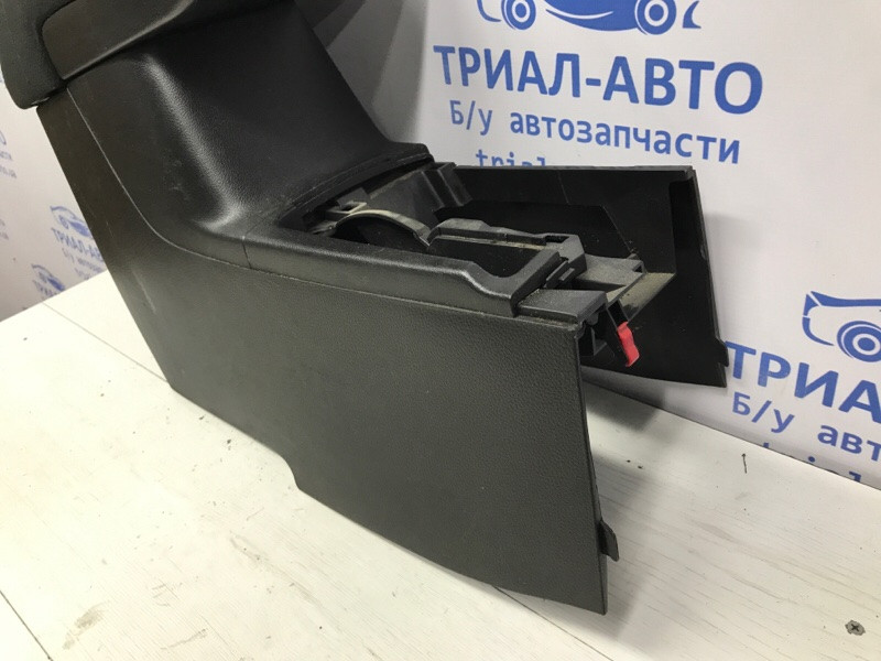 Подлокотник Mitsubishi Outlander CU 2.4 БЕНЗИН 4G69 2003 (б/у) Київ - зображення 3