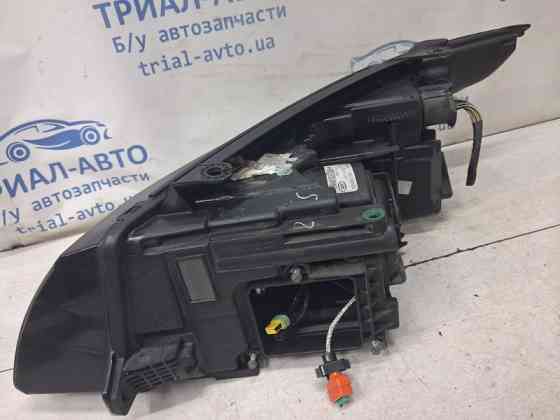 Фара правая Ксенон  Land Rover Range Rover Evoque 2011-2018 LR048046 (Арт. 82319) Киев
