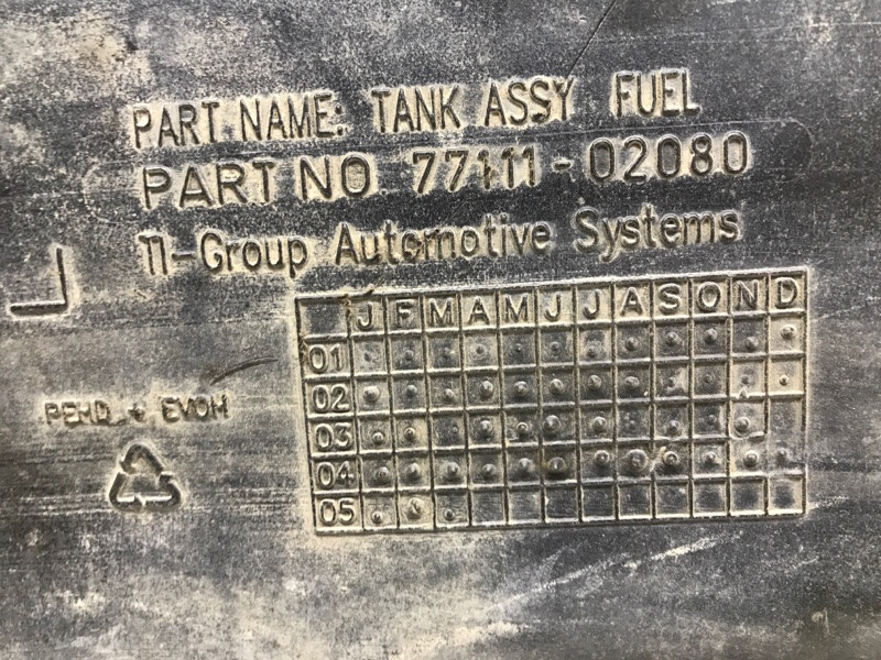 Бак топливный пластик Toyota Avensis T25 1.8 БЕНЗИН 1ZZFE 2002 (б/у) Киев - изображение 9