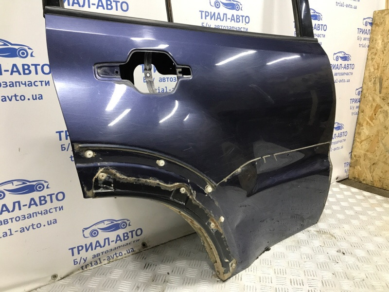 Дверь задняя правая Mitsubishi Pajero Wagon 4 3.2 ДИЗЕЛЬ 4M41 2006 (б/у) Киев - изображение 3