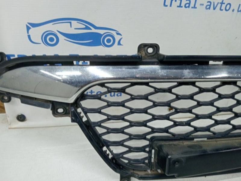 Решетка бампера центральная SsangYong Korando C200 2.0 DIESEL D20DT 2010 (б/у) Киев - изображение 2