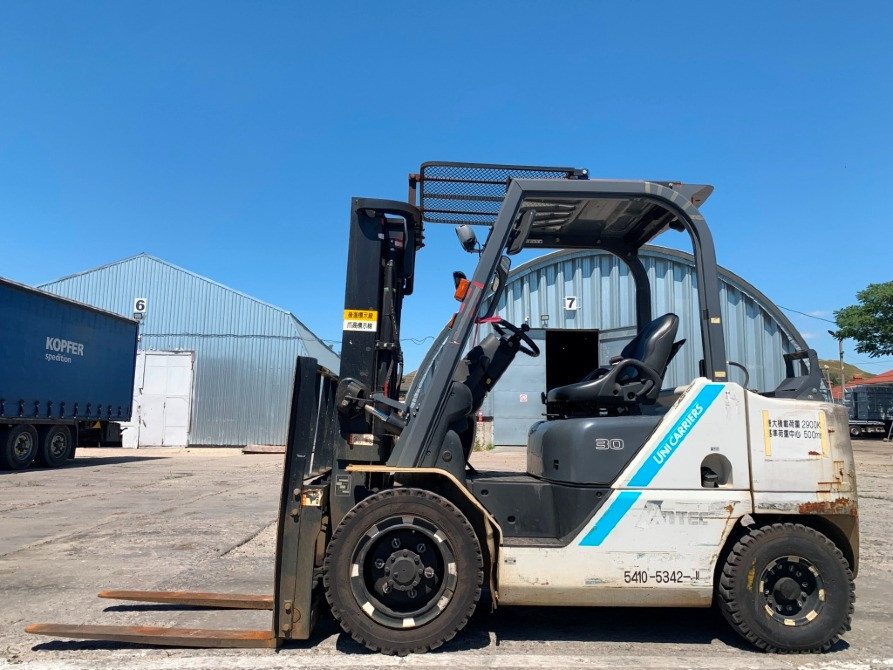 Вилочный погрузчик TCM на 3 тонны на больших 15 колесах пневмо, с отдельным позиционером вил Полтава - зображення 1