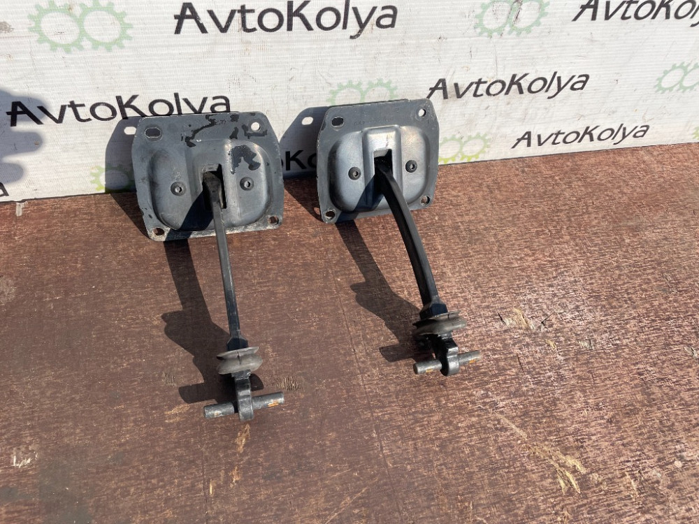 Ограничитель задней двери Opel Vivaro C 2019-2023 (9809831880) Ковель - зображення 1