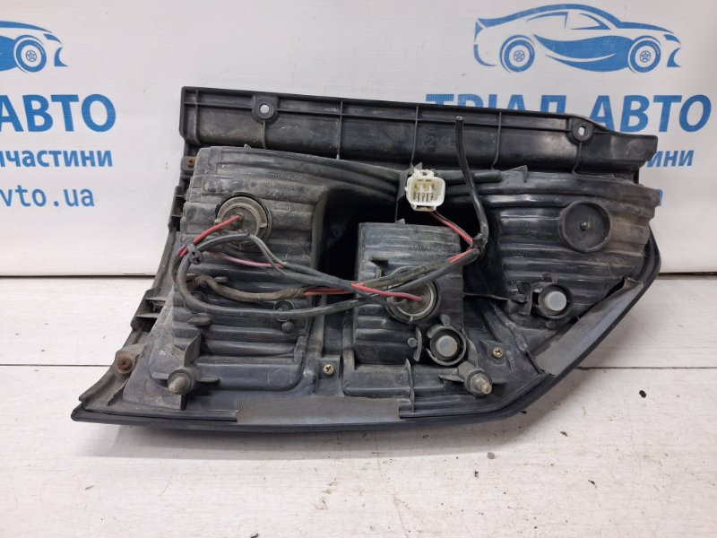 Фонарь задний внешний левый Mitsubishi Pajero Wagon 3 3.2 ДИЗЕЛЬ 4M41 1999 (б/у) Київ - зображення 6