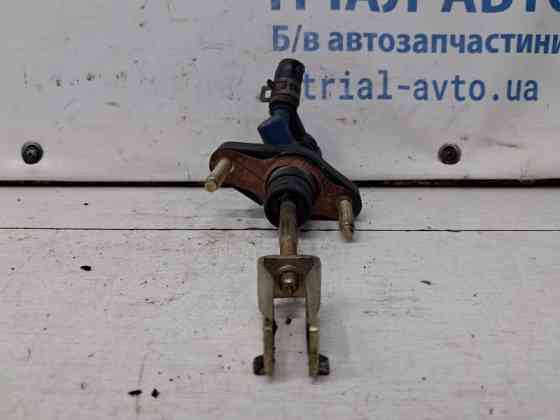 Цилиндр сцепления главный Toyota Avensis T25 2.2 DIESEL 2ADFTV 2002 (б/у) Киев