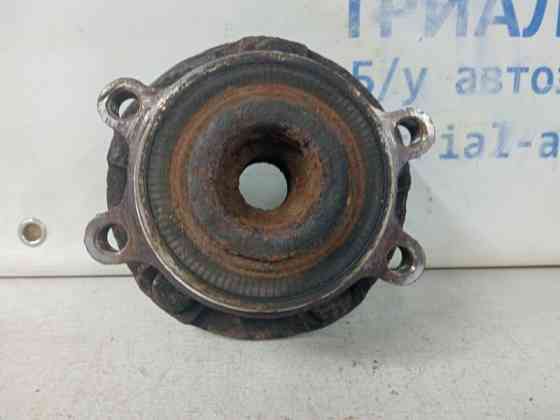 Ступица передняя Infiniti Q50 V37 2.2 DIESEL OM651 2013 (б/у) Киев