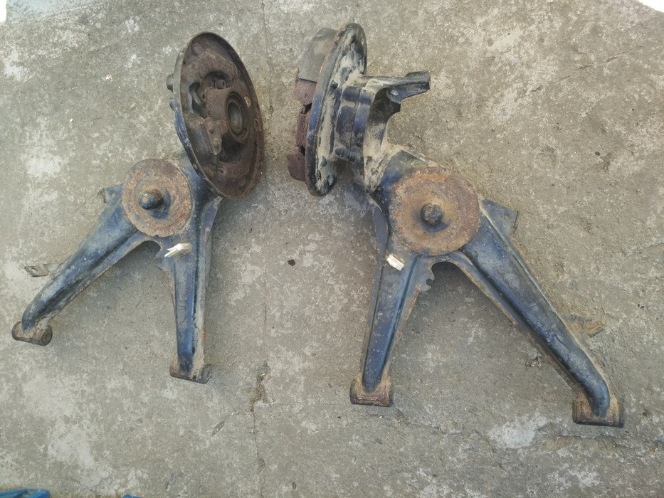 Важіль задній 33321137577 лівий правий 33321137578 БМВ е30 BMW Вінниця - зображення 1