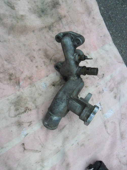 Mazda KL611517ZA, Горловина радиатора Мазда Кседокс 2.0, V6, оригінал Винница - изображение 2