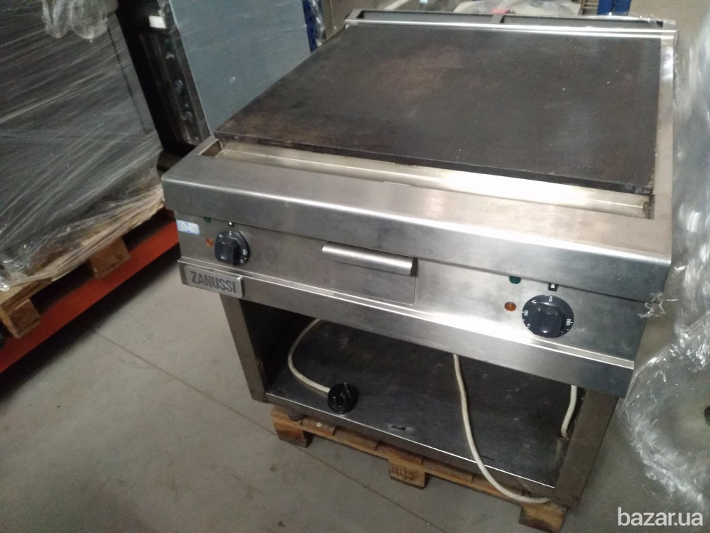 Жарочная поверхность ,електрическая ,гладкая ,Zanussi Київ - зображення 3