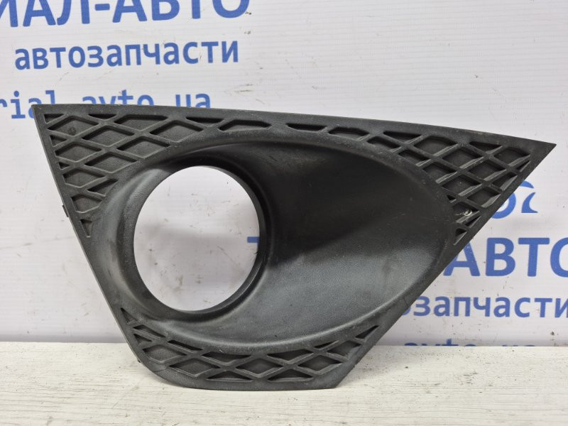 Решетка противотуманки правая SsangYong Korando C200 2.0 DIESEL 2010 (б/у) Київ - зображення 1